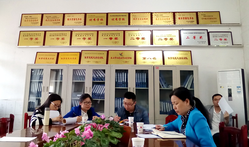 1493780229524080.jpg 02.jpg