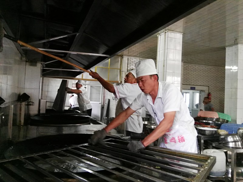 1528189298207182.jpg 33375694.jpg