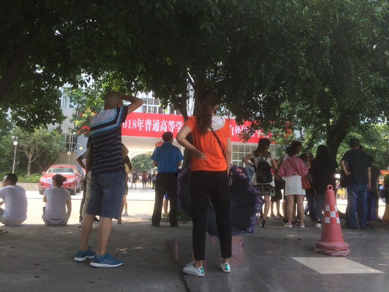 1528354845971379.jpg 262997486.jpg