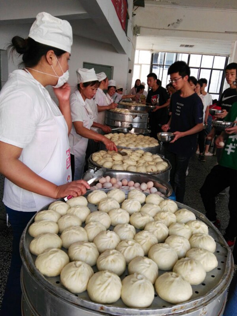 1528355370671088.jpg 558086584.jpg