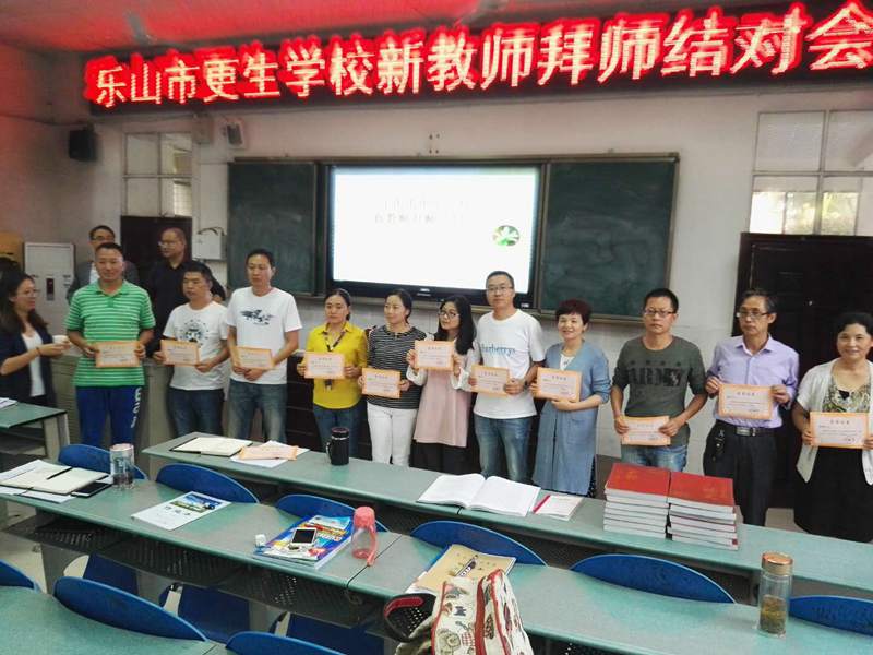 1537253185927224.jpg 1926924523.jpg